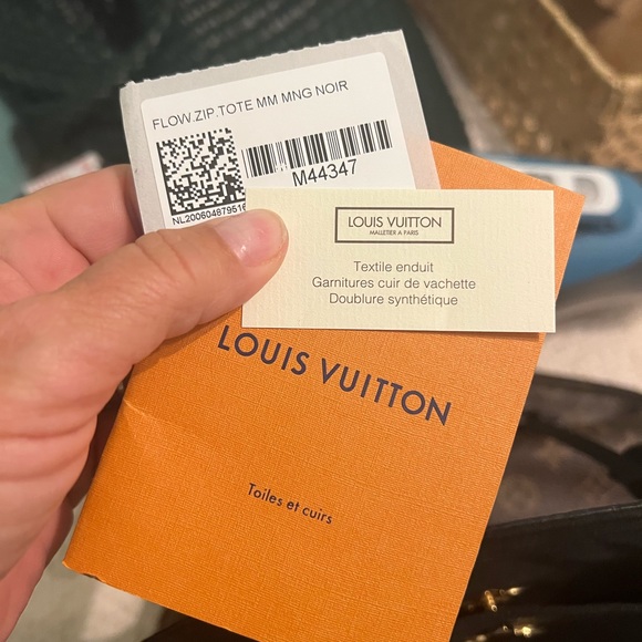 Louis Vuitton Monogram Flower Zipped Tote MM Black - Picture 10 of 16